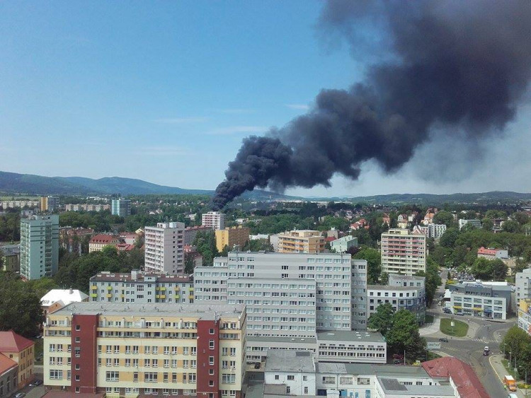 Požár areálu Severochema v Liberci