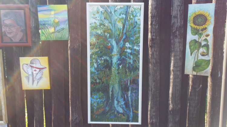 Skupina umělců „Olomoučtí&quot; společně vystavovala ve Slavoníně. Podívejte se na jejich díla