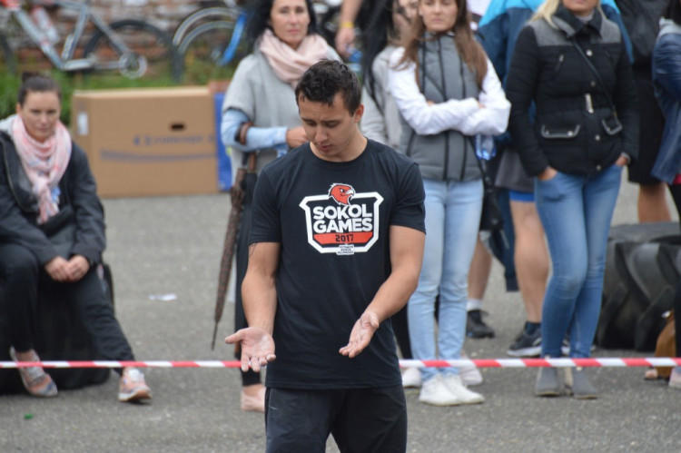 FOTO: Svaly a pot. Při víkendových Sokol Games poměřily desítky siláků dovednosti v různých disciplínách