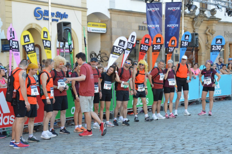FOTO: Letošní půlmaraton je za námi, vyhrál ho Keňan Josphat Kiprop Kiptis. Podívejte se na fotky ze závodu