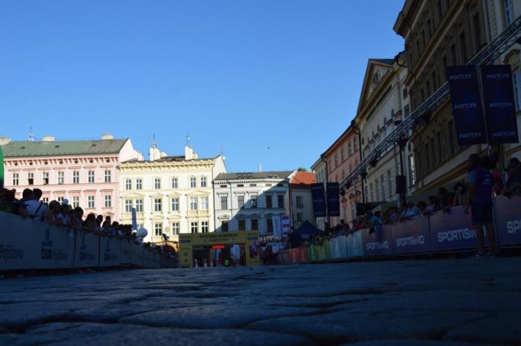 FOTO: Letošní půlmaraton je za námi, vyhrál ho Keňan Josphat Kiprop Kiptis. Podívejte se na fotky ze závodu