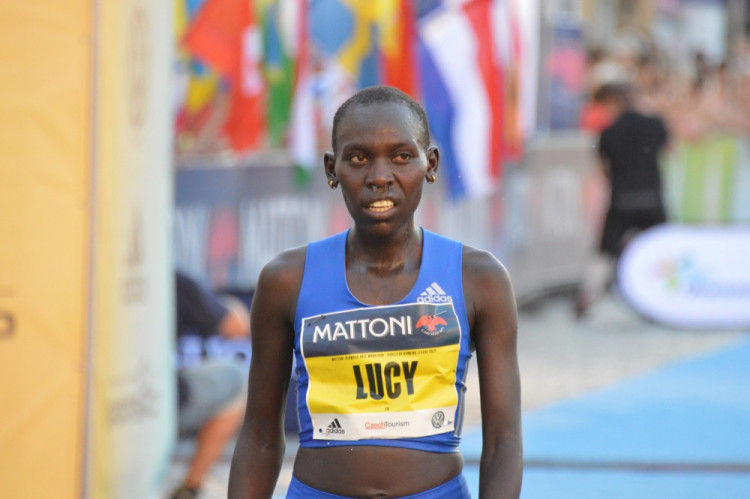 FOTO: Letošní půlmaraton je za námi, vyhrál ho Keňan Josphat Kiprop Kiptis. Podívejte se na fotky ze závodu