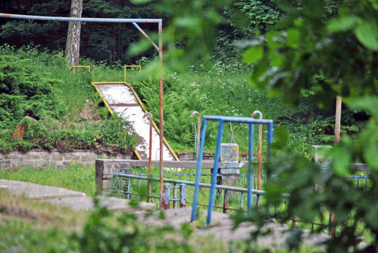 Lidé přišli na projednávání obnovy Lesního koupaliště