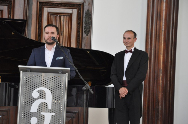 Vernisáž zahájila výstavu Victora Vasarelyho v Alšově jihočeské galerii