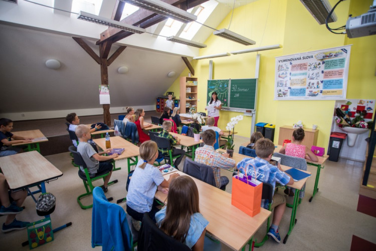 Předávání vysvědčení v ZŠ Matice Školské v Českých Budějovicích 2017