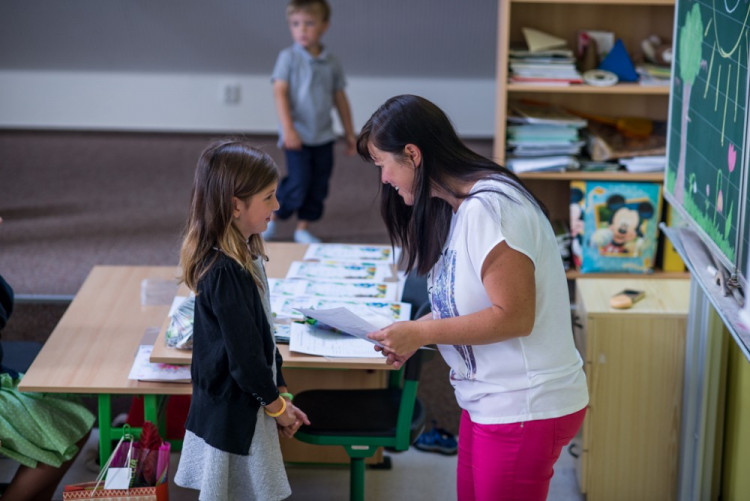 Předávání vysvědčení v ZŠ Matice Školské v Českých Budějovicích 2017