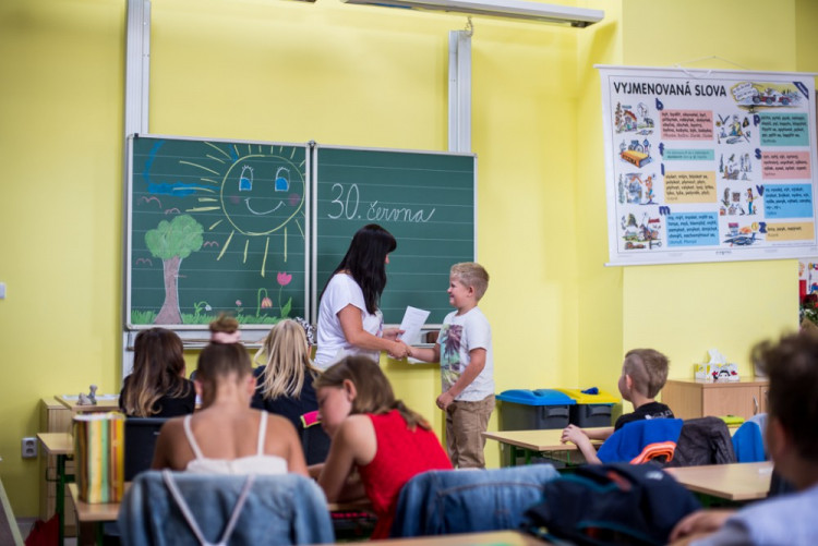 Předávání vysvědčení v ZŠ Matice Školské v Českých Budějovicích 2017