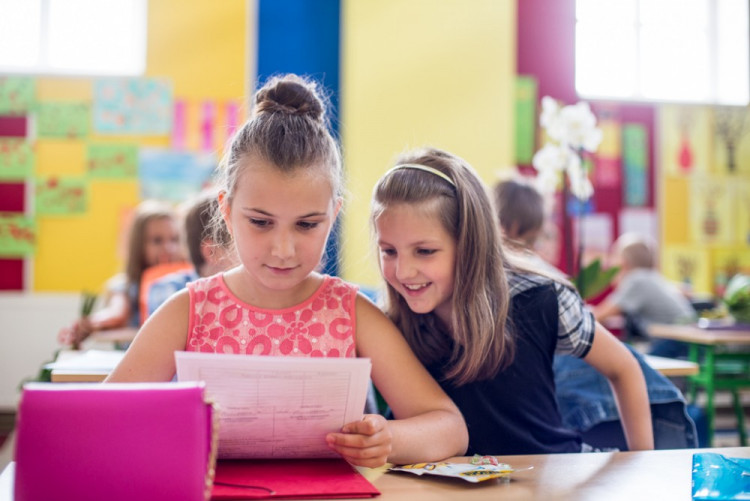 Předávání vysvědčení v ZŠ Matice Školské v Českých Budějovicích 2017