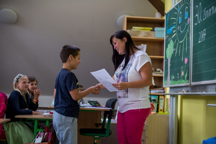 Předávání vysvědčení v ZŠ Matice Školské v Českých Budějovicích 2017