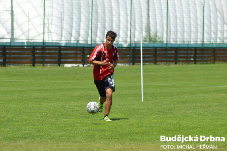 Juniorka SK Dynamo zahájila přípravu na sezonu 2017/2018