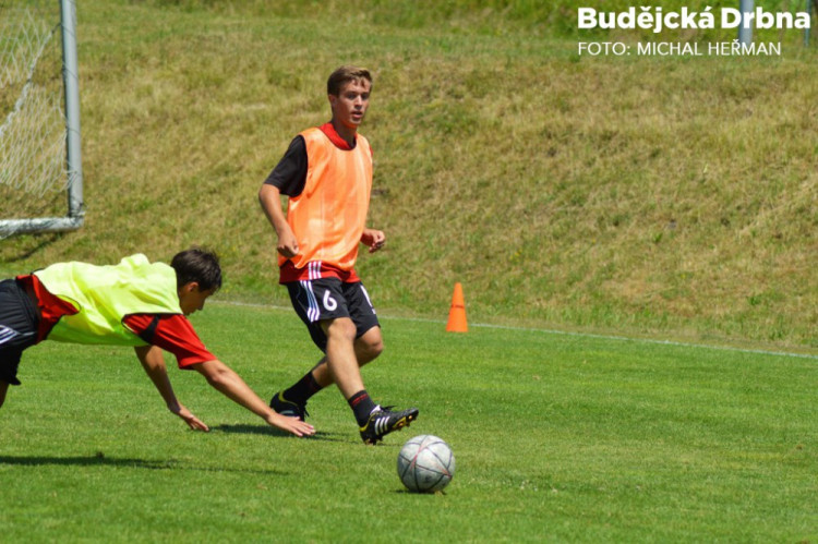 Juniorka SK Dynamo zahájila přípravu na sezonu 2017/2018