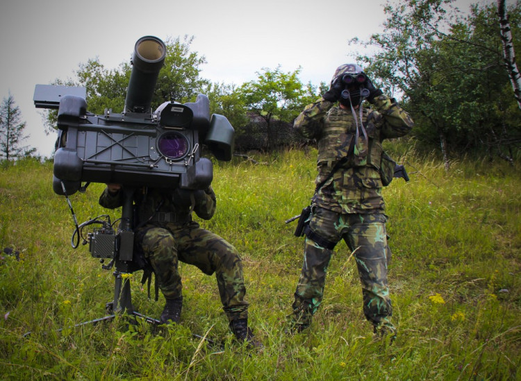 Slovenští vojáci budou střílet z protiletadlového raketového kompletu IGLA