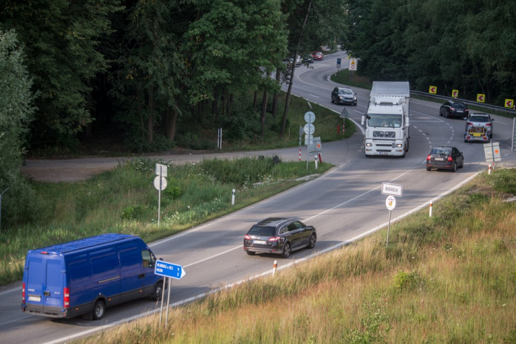 Úplná uzavírka silnice I/3