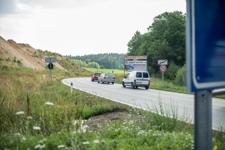 Úplná uzavírka silnice I/3