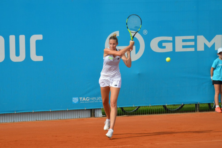 FOTO: Plíškovou potrápila domácí Muchová, ale nakonec postupuje společně s Hradeckou a Allertovou