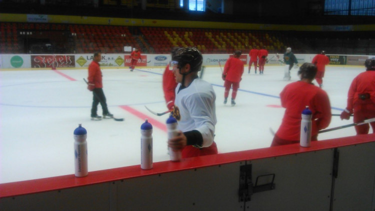 Dukla Jihlava vyjela poprvé na led