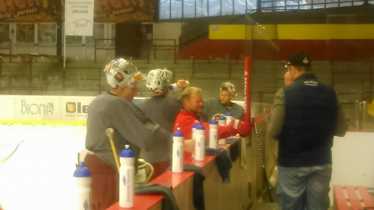 Dukla Jihlava vyjela poprvé na led