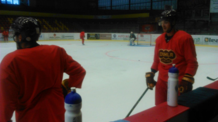 Dukla Jihlava vyjela poprvé na led