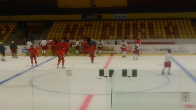 Dukla Jihlava vyjela poprvé na led