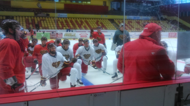 Dukla Jihlava vyjela poprvé na led