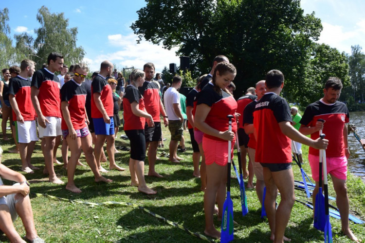 Závod dračích lodí v Telči 2017