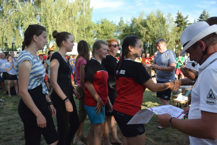 Závod dračích lodí v Telči 2017