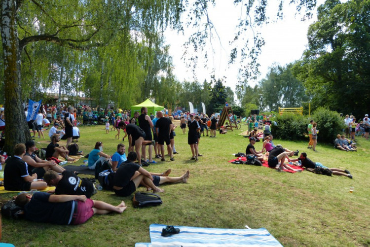 Závod dračích lodí v Telči 2017