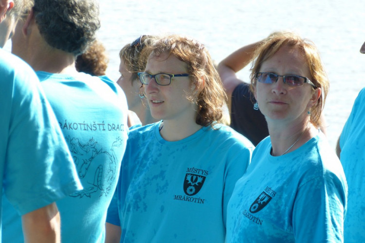 Závod dračích lodí v Telči 2017