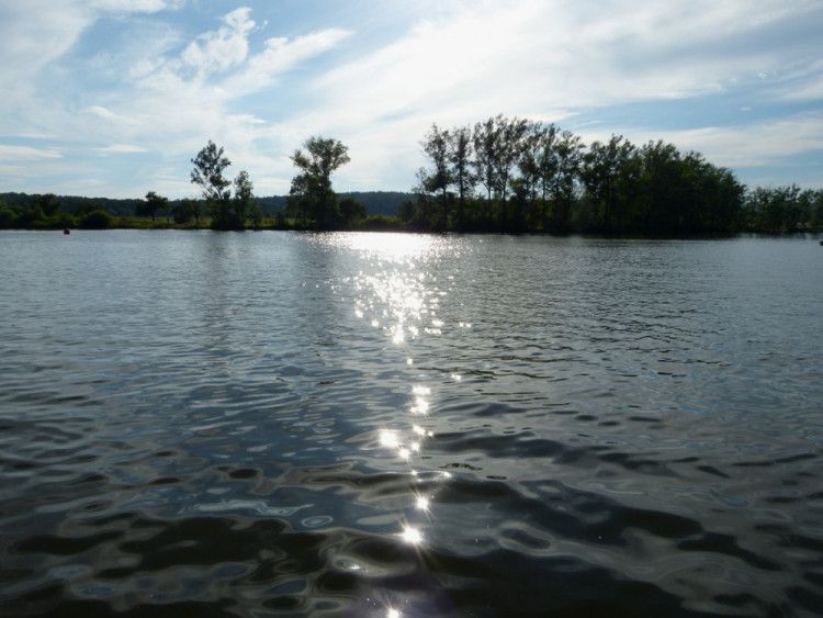 Závod dračích lodí v Telči 2017