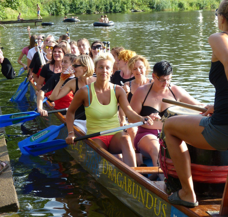 Závod dračích lodí v Telči 2017