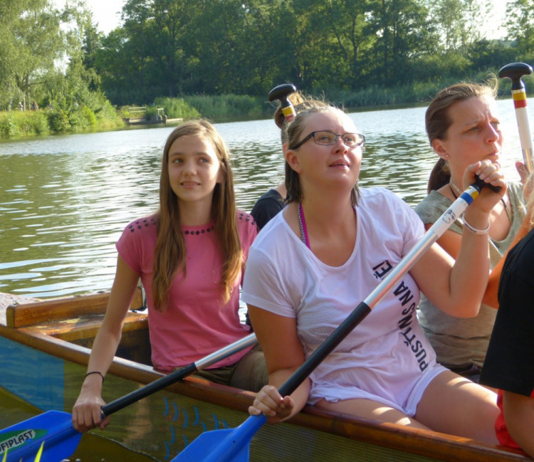 Závod dračích lodí v Telči 2017