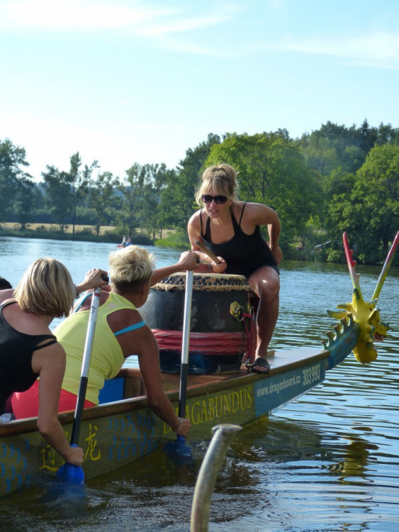 Závod dračích lodí v Telči 2017