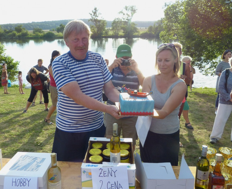 Závod dračích lodí v Telči 2017
