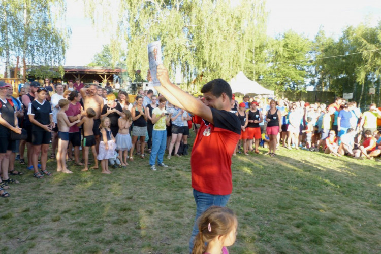 Závod dračích lodí v Telči 2017