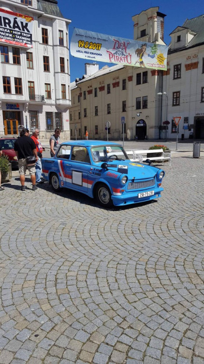 Jízda medvěda Brtníka - zastávka na jihlavském náměstí