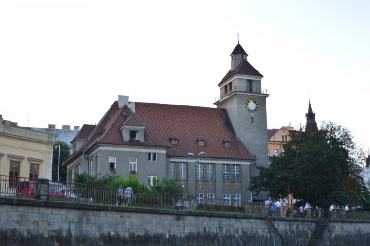 FOTOREPORT: Po Moravě už budou jezdit dvě vyhlídkové lodě. Projeli jsme se novou lodí Šimona Pelikána