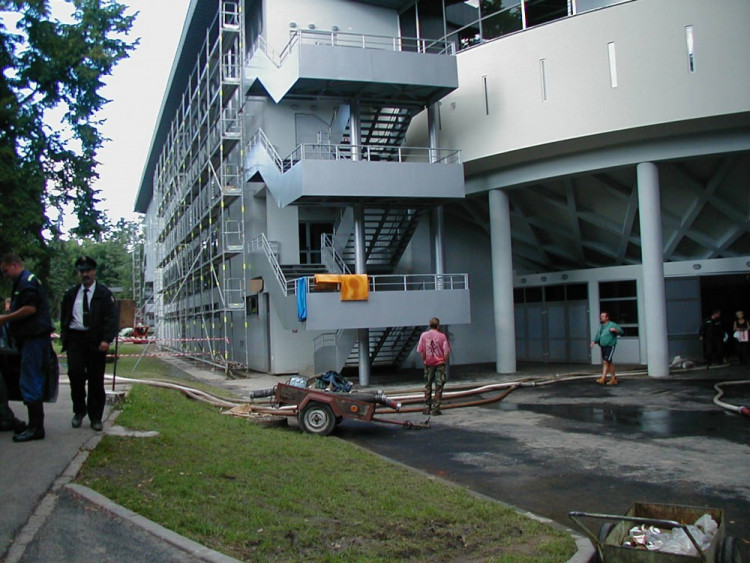 Povodeň 2002: Ledová plocha Budvar arény byla pod vodou