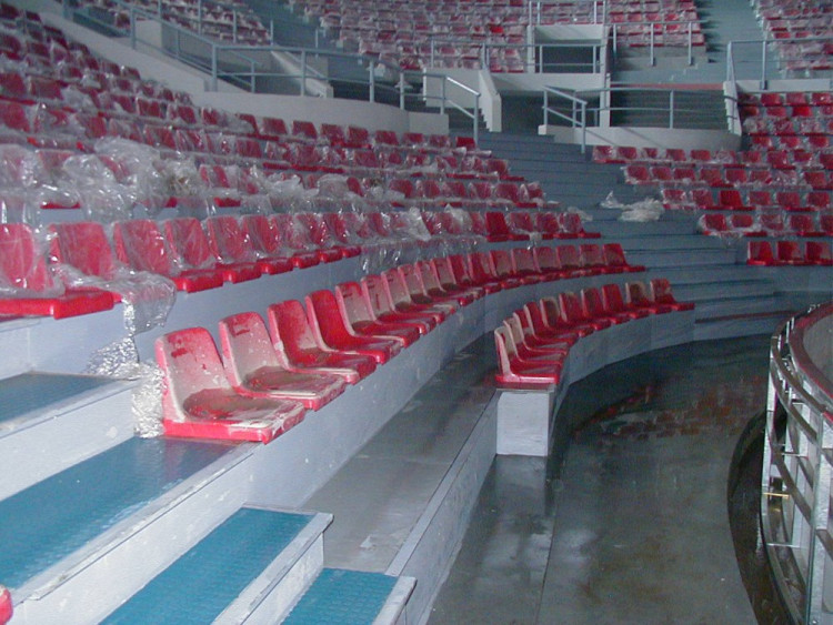 Povodeň 2002: Ledová plocha Budvar arény byla pod vodou