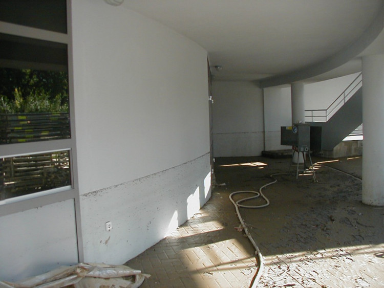 Povodeň 2002: Ledová plocha Budvar arény byla pod vodou