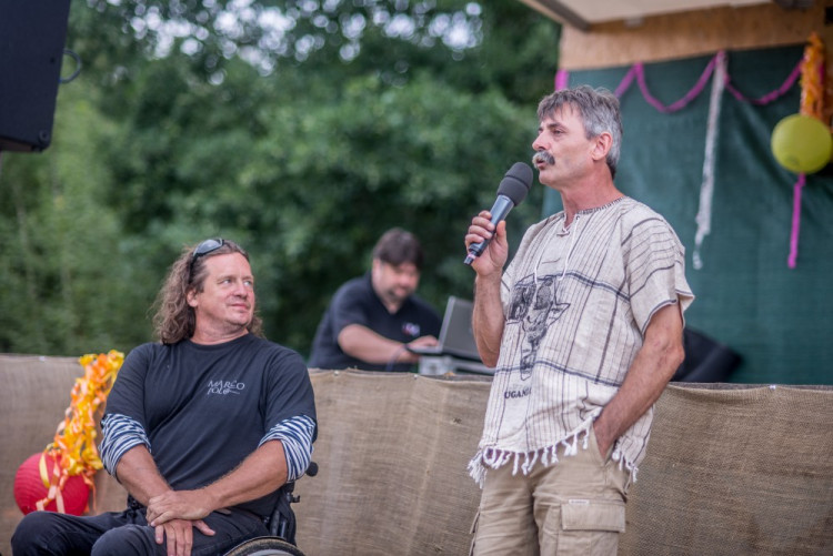 Křest tygra ussurijského. Herec Jan Potměšil mu dal jméno Othello