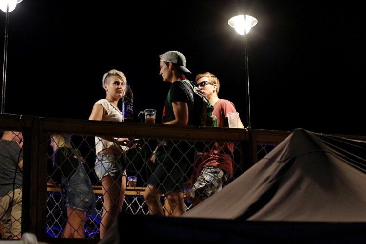 FOTOGALERIE: Festival HRADY CZ na Bouzově nabídl krásné počasí a skvělý line-up