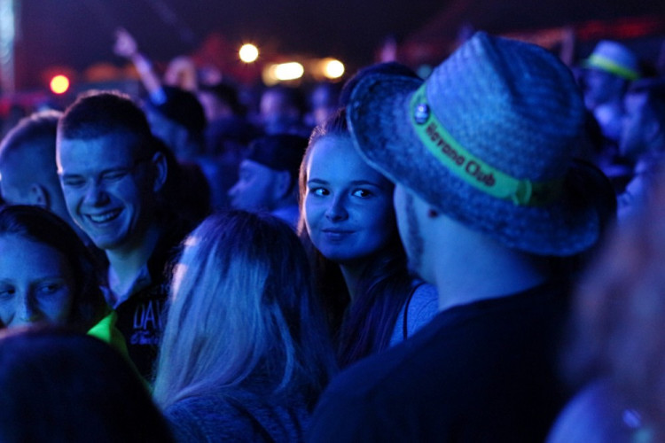 FOTOGALERIE: Festival HRADY CZ na Bouzově nabídl krásné počasí a skvělý line-up