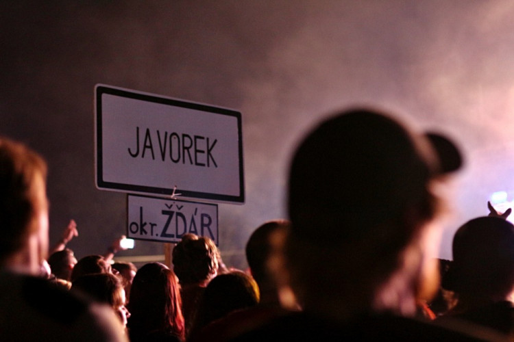 FOTOGALERIE: Festival HRADY CZ na Bouzově nabídl krásné počasí a skvělý line-up