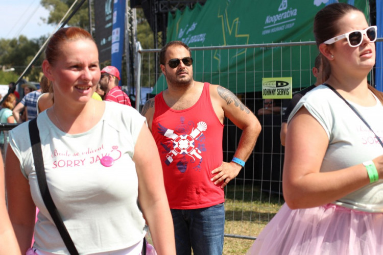 FOTOGALERIE: Festival HRADY CZ na Bouzově nabídl krásné počasí a skvělý line-up