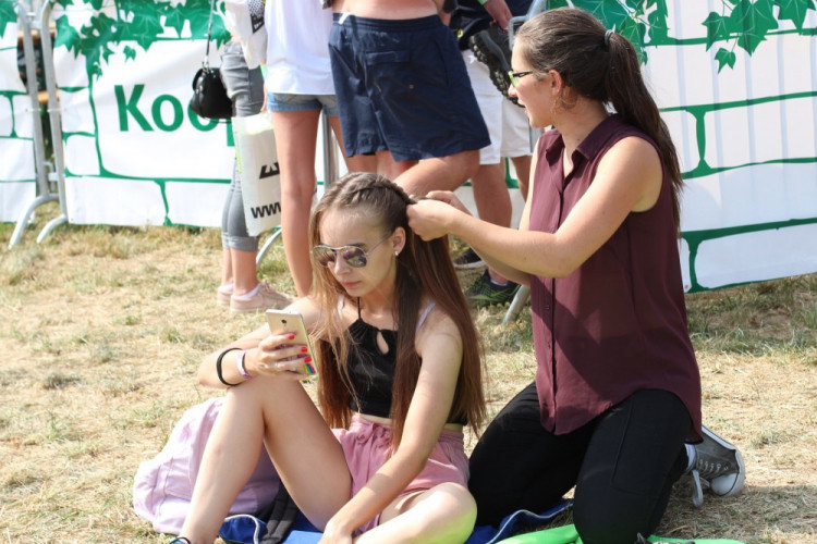 FOTOGALERIE: Festival HRADY CZ na Bouzově nabídl krásné počasí a skvělý line-up