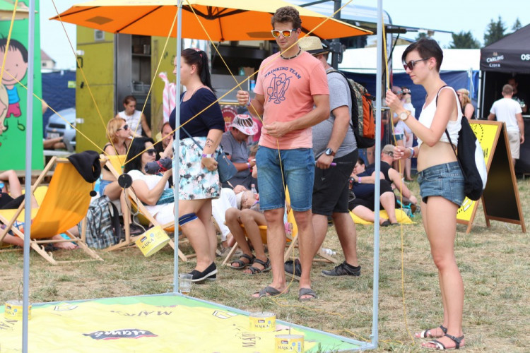 FOTOGALERIE: Festival HRADY CZ na Bouzově nabídl krásné počasí a skvělý line-up