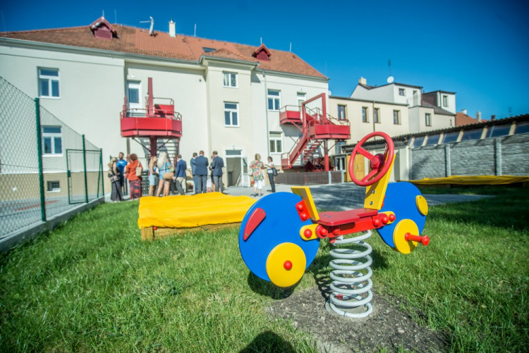 Slavnostní otevření nové školky v ulici Adolfa Trägera