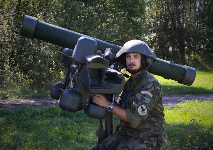 Cvičení Ample Strike na letišti v Bechyni