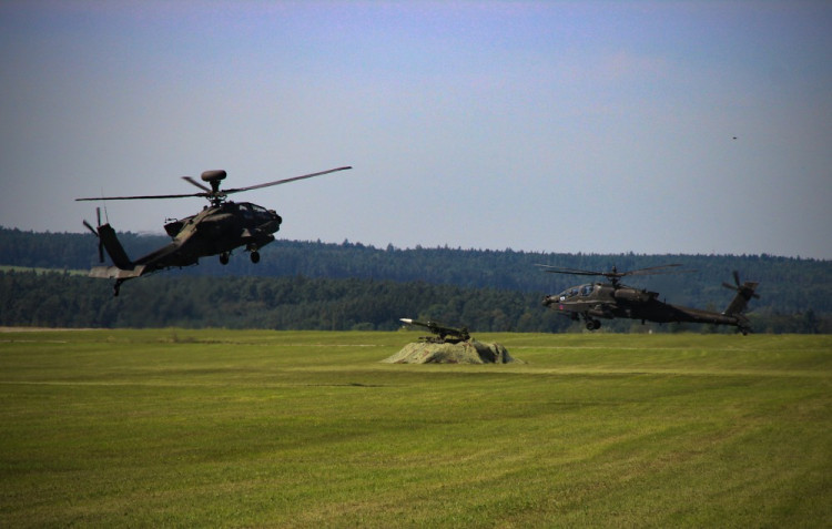 Cvičení Ample Strike na letišti v Bechyni