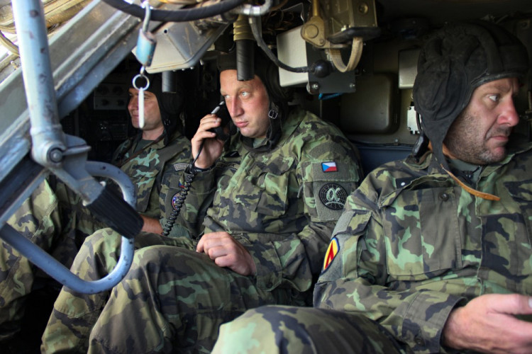 Cvičení Ample Strike na letišti v Bechyni